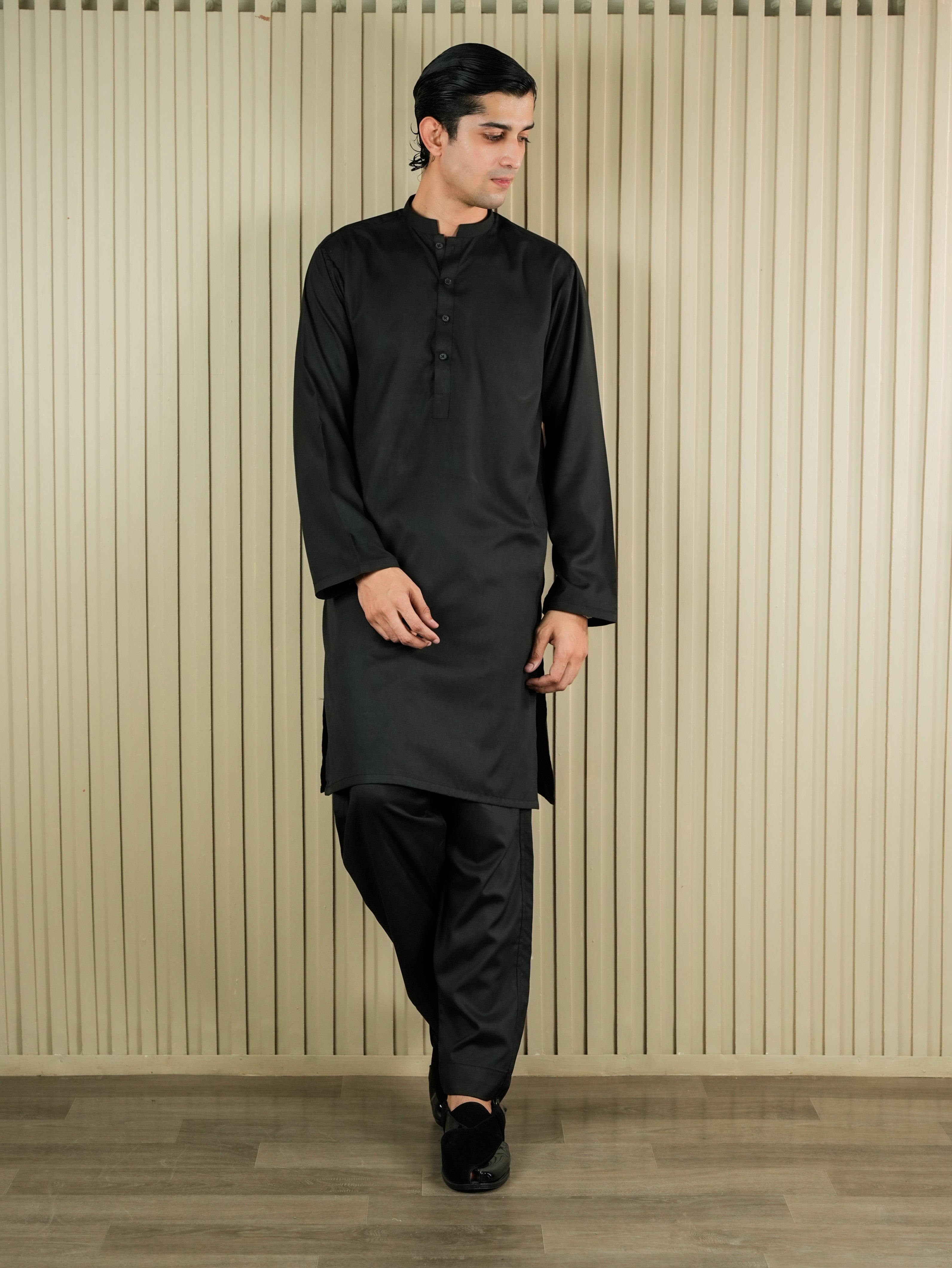 NAWAZISH - نوازش Glossy Black