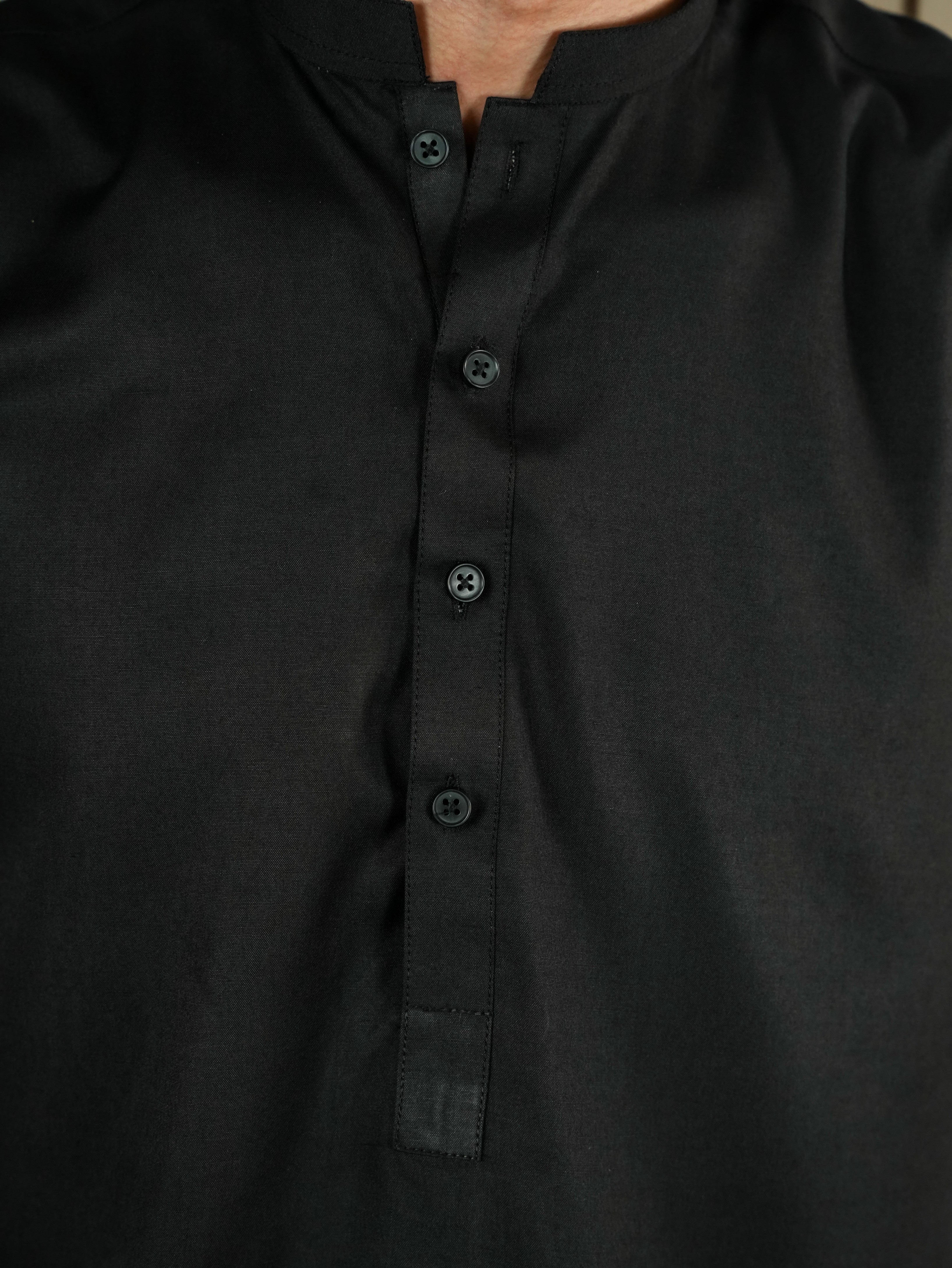 NAWAZISH - نوازش Glossy Black