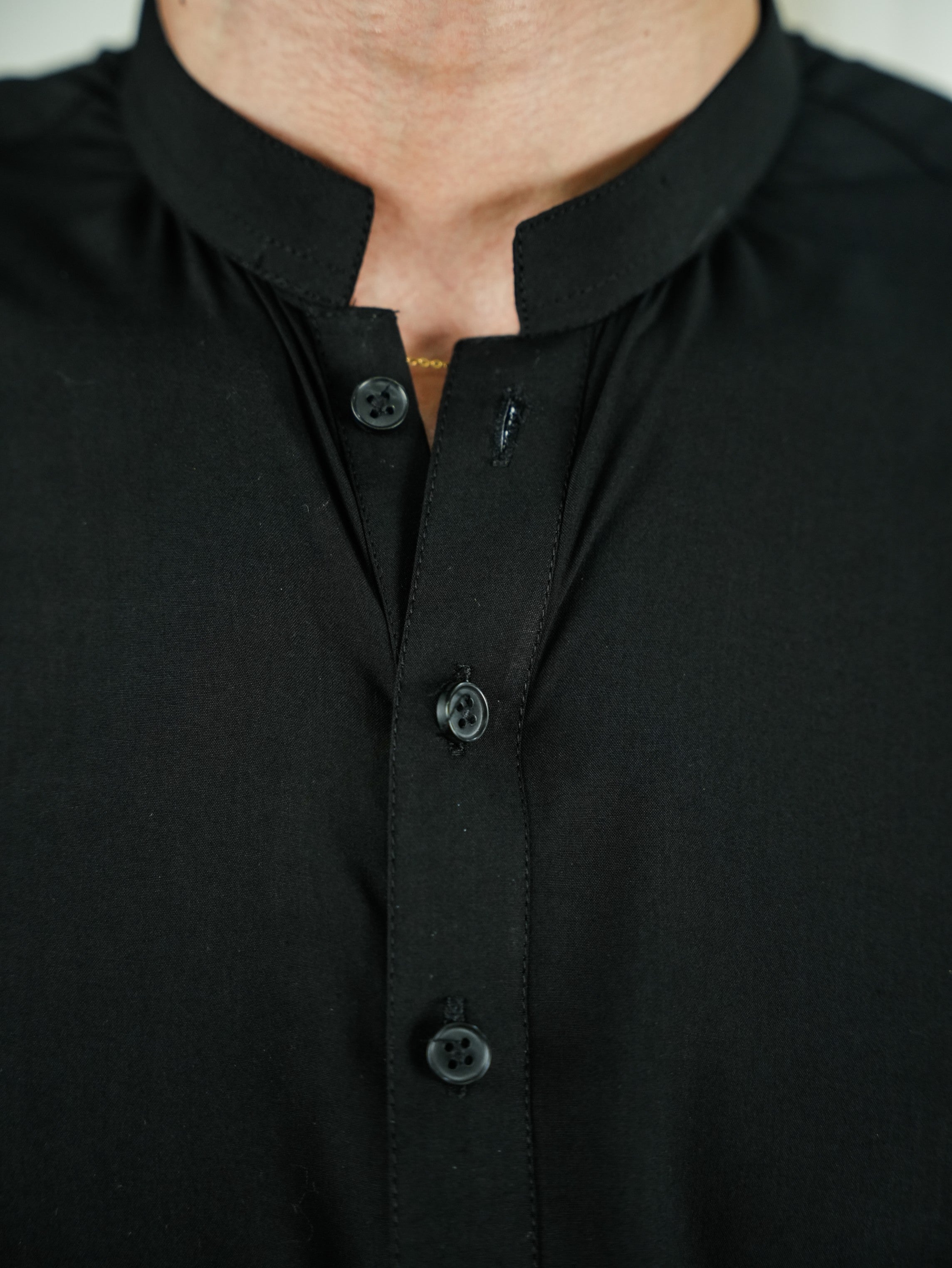 RIYASAT - ریاست Velvet Black